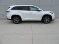 Blizzard Pearl - Highlander XLE Photo No. 3