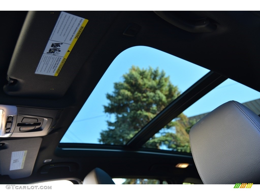 2016 X1 xDrive28i - Sparkling Brown Metallic / Black photo #14