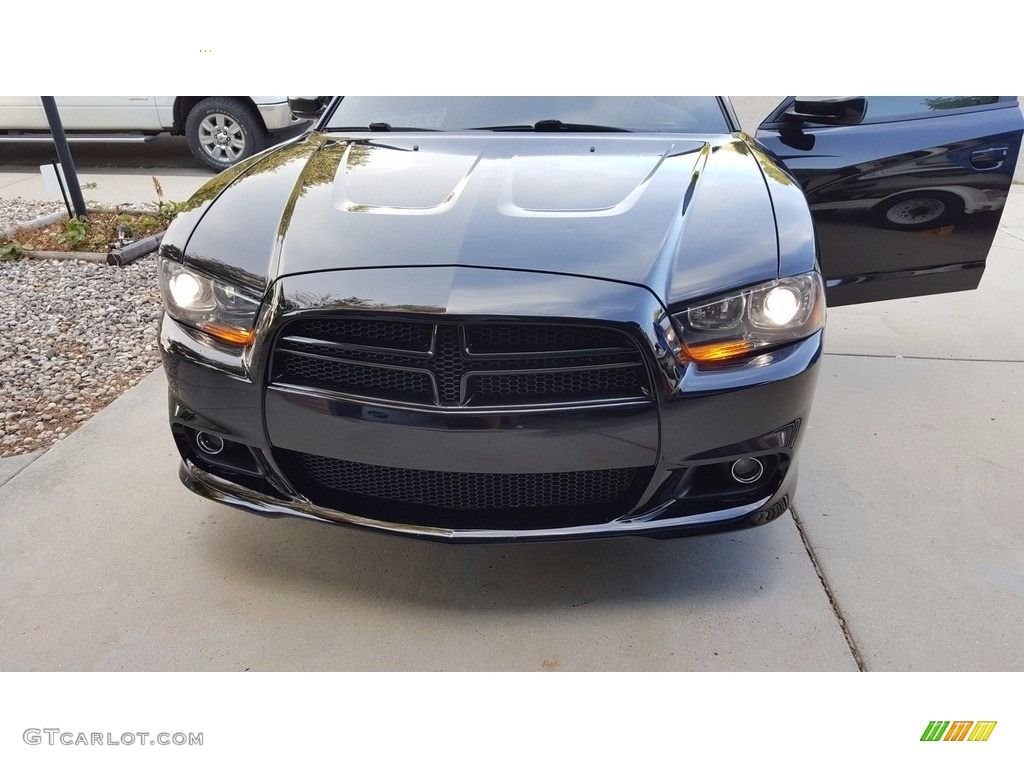 2013 Charger R/T AWD - Phantom Black Tri-Coat Pearl / Black/Red photo #9