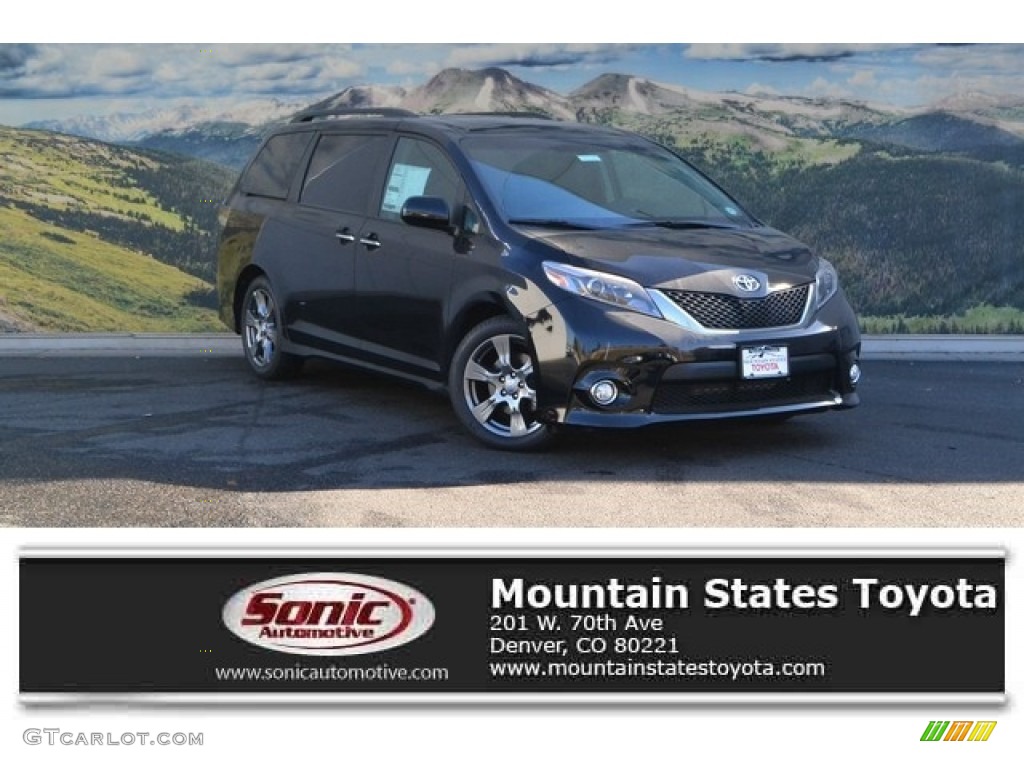 2017 Sienna SE - Midnight Black Metallic / Black photo #1