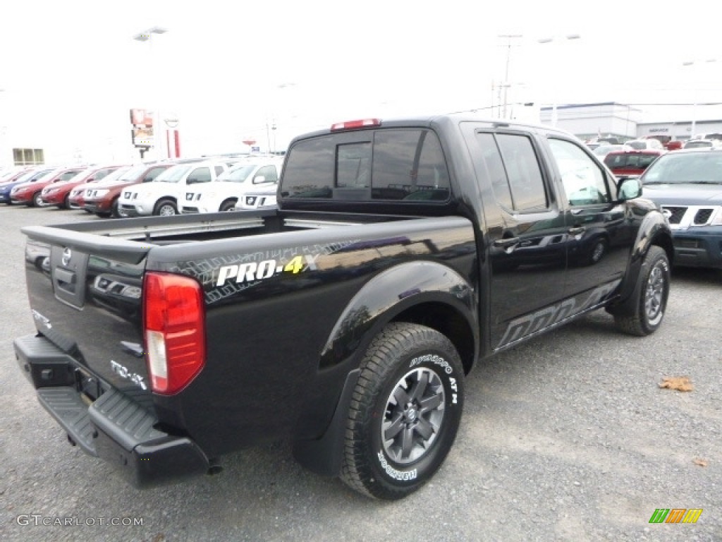 Magnetic Black 2017 Nissan Frontier Pro-4X Crew Cab 4x4 Exterior Photo #116905334