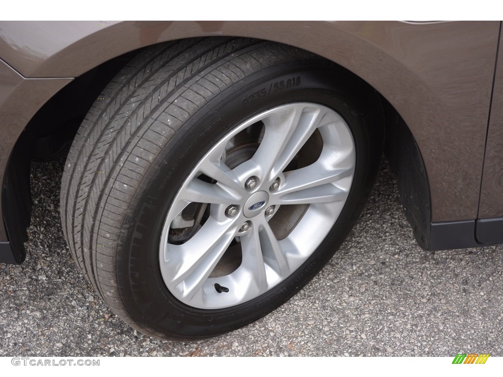 2016 Ford Taurus SE Wheel Photo #116905439