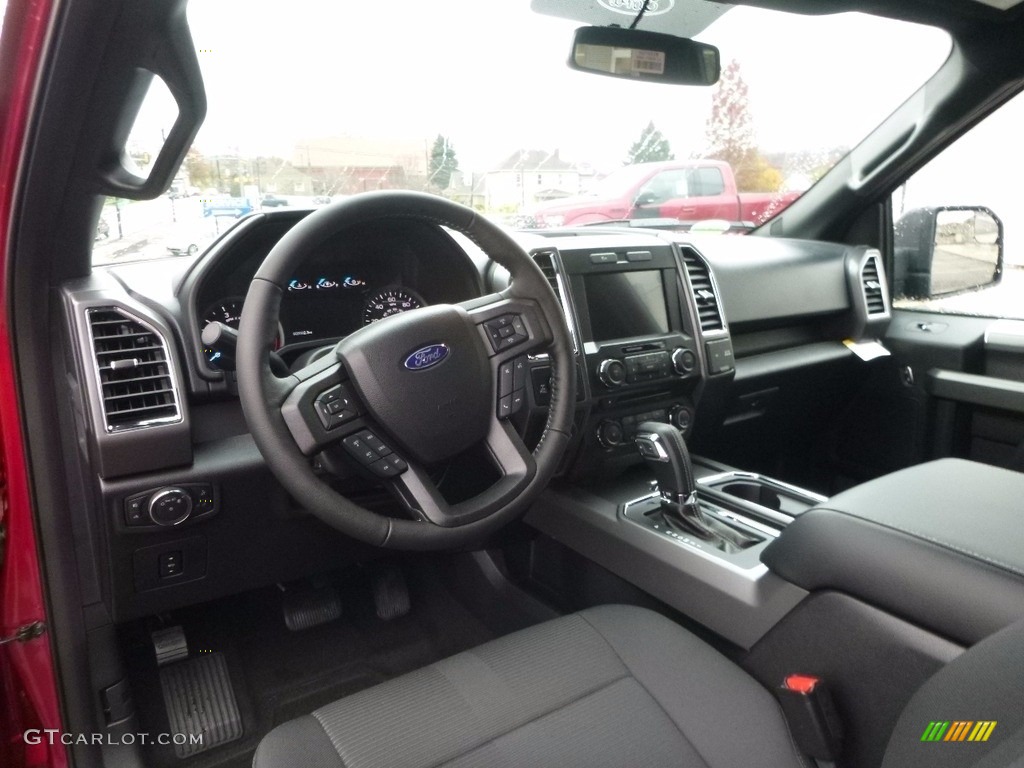 Black Interior 2017 Ford F150 XLT SuperCab 4x4 Photo #116906078