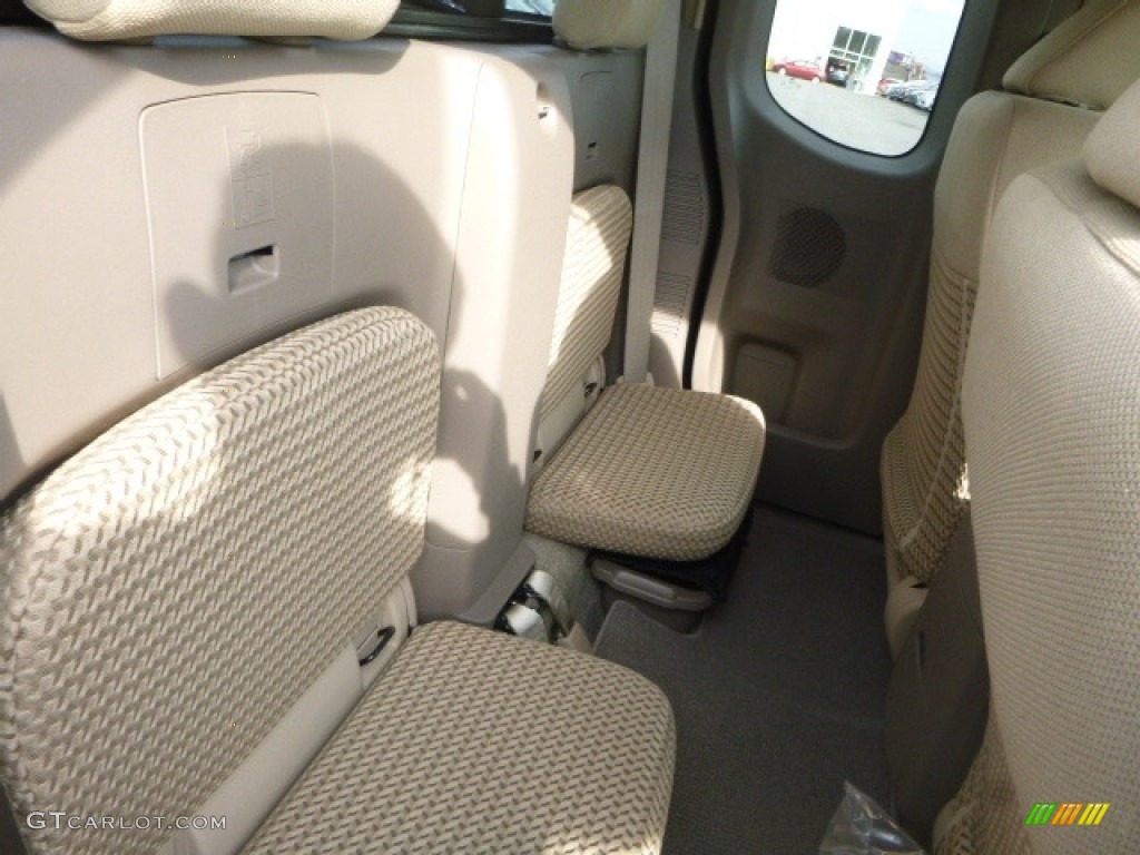 Beige Interior 2017 Nissan Frontier SV King Cab 4x4 Photo #116906615