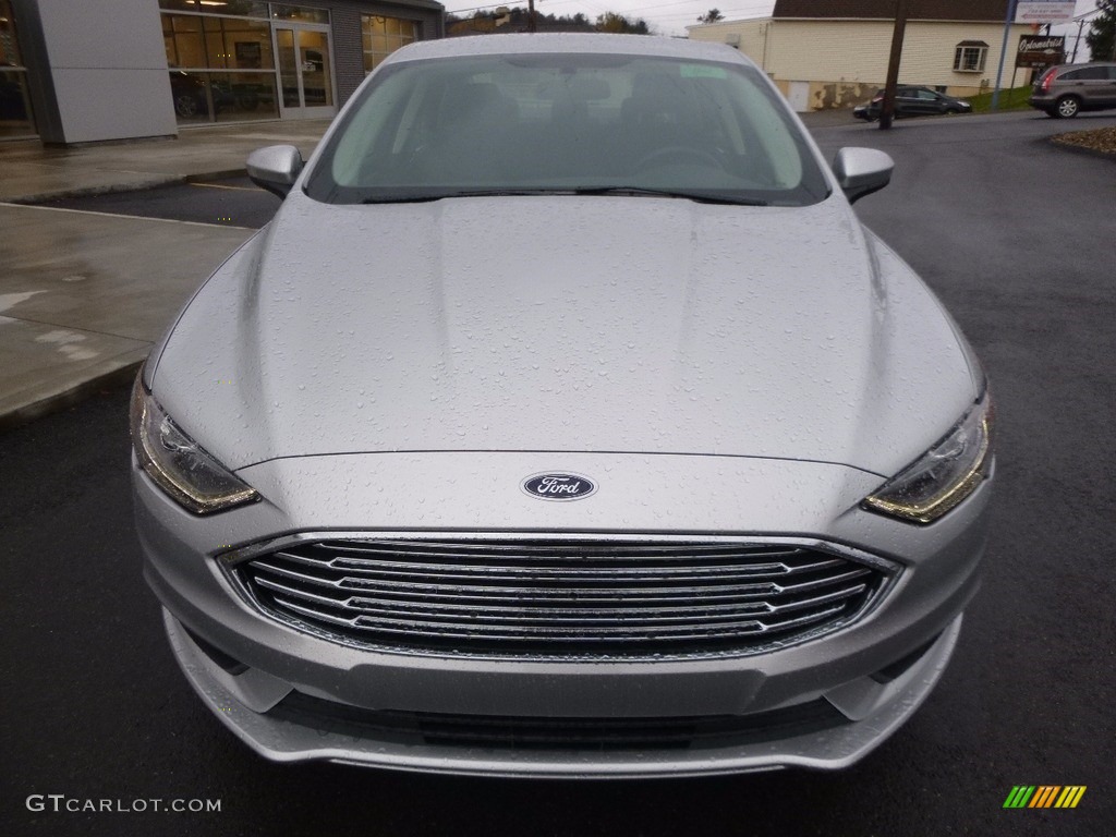 2017 Fusion SE - Ingot Silver / Ebony photo #2