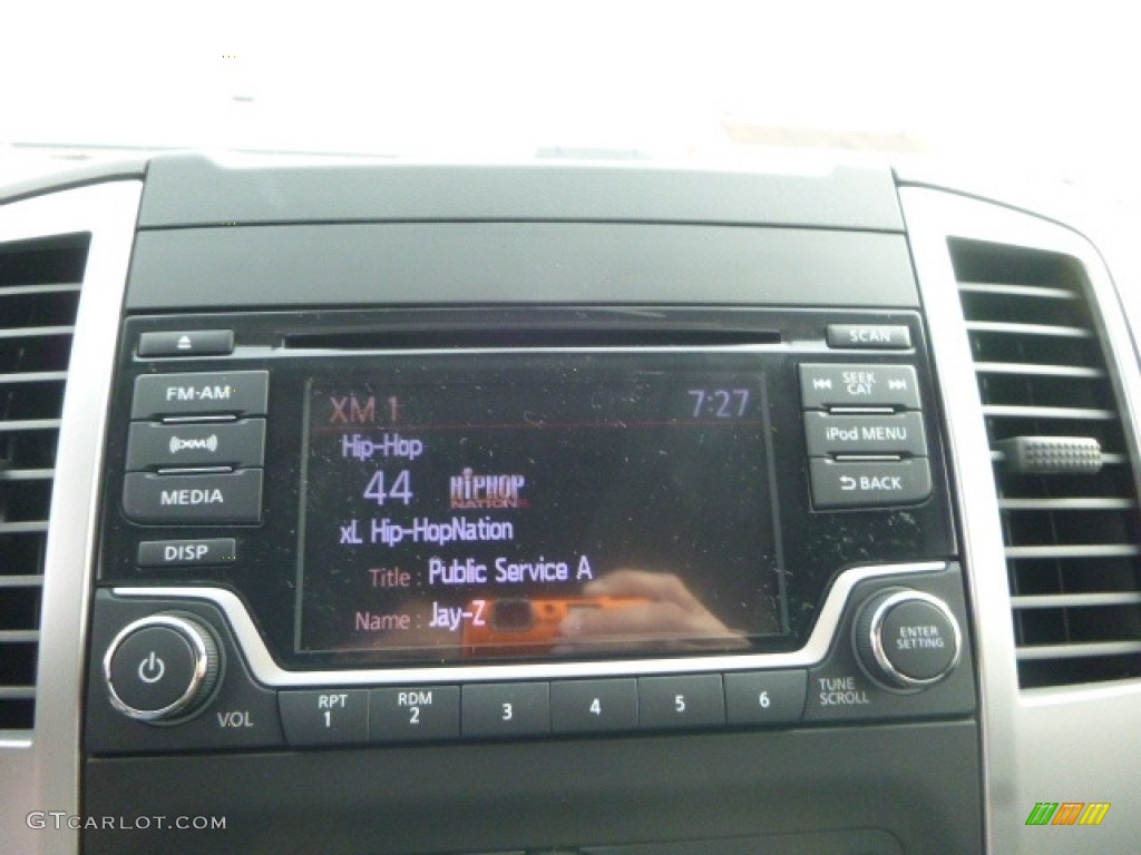 2017 Nissan Frontier SV King Cab 4x4 Controls Photo #116908170