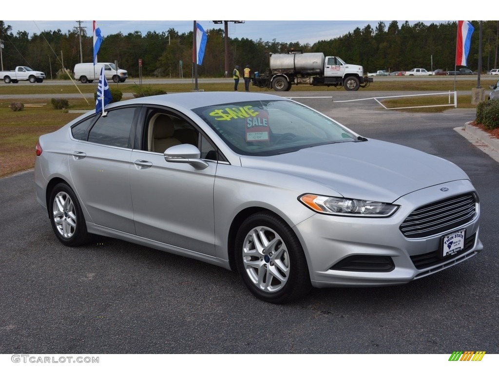 2016 Ingot Silver Metallic Ford Fusion SE 116898879 Photo 4