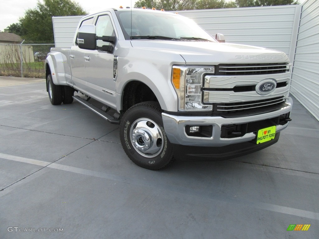 2017 F350 Super Duty Lariat Crew Cab 4x4 - Ingot Silver / Black photo #1