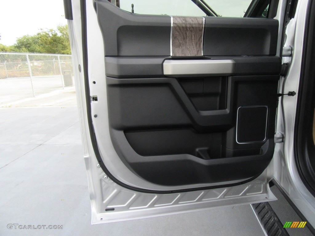 2017 Ford F350 Super Duty Lariat Crew Cab 4x4 Black Door Panel Photo #116913287