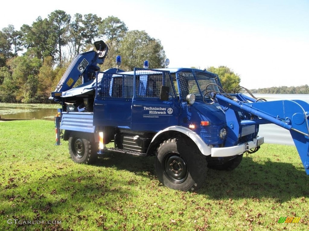 1977 Unimog 416/U1100 Riot Recovery Vehicle - Blue / Black photo #1