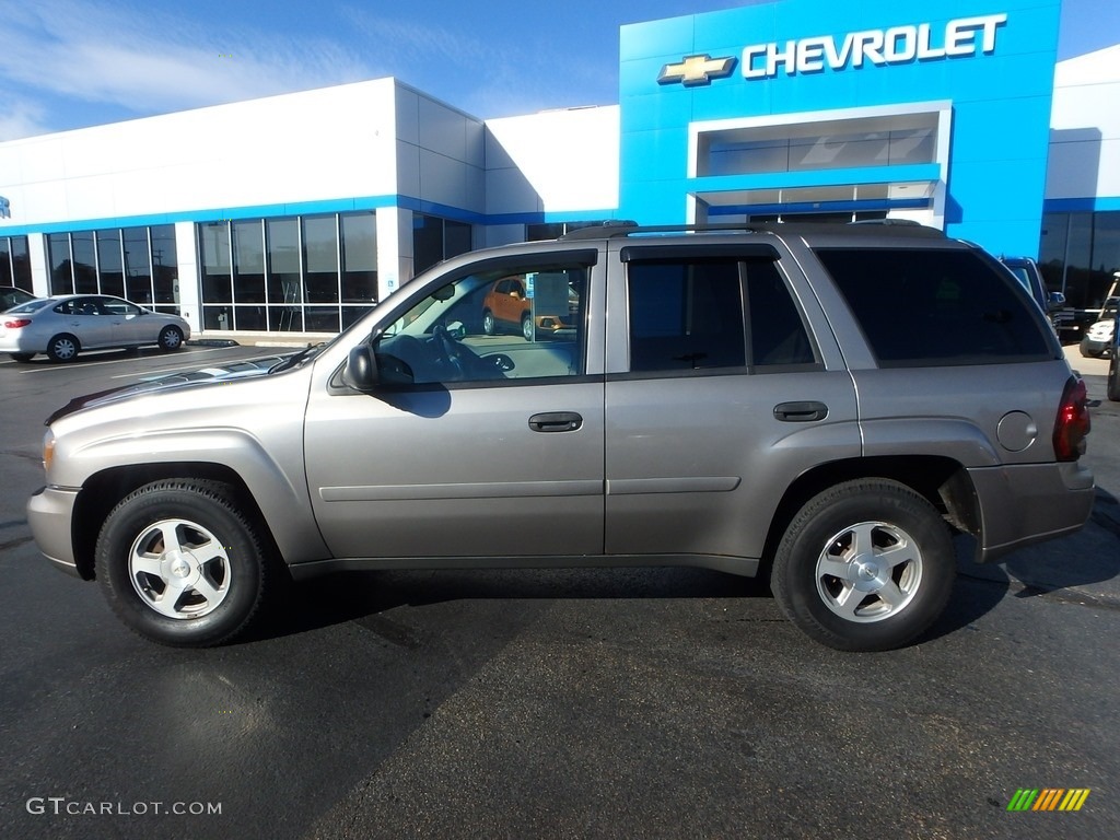 2006 TrailBlazer LS 4x4 - Graystone Metallic / Light Gray photo #3