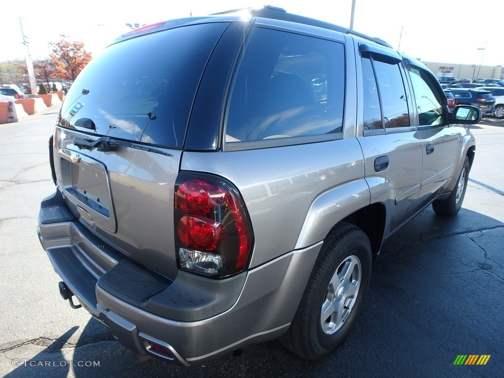 2006 TrailBlazer LS 4x4 - Graystone Metallic / Light Gray photo #8