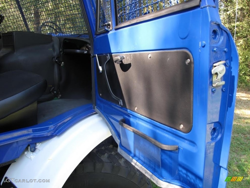 1977 Unimog 416/U1100 Riot Recovery Vehicle - Blue / Black photo #26