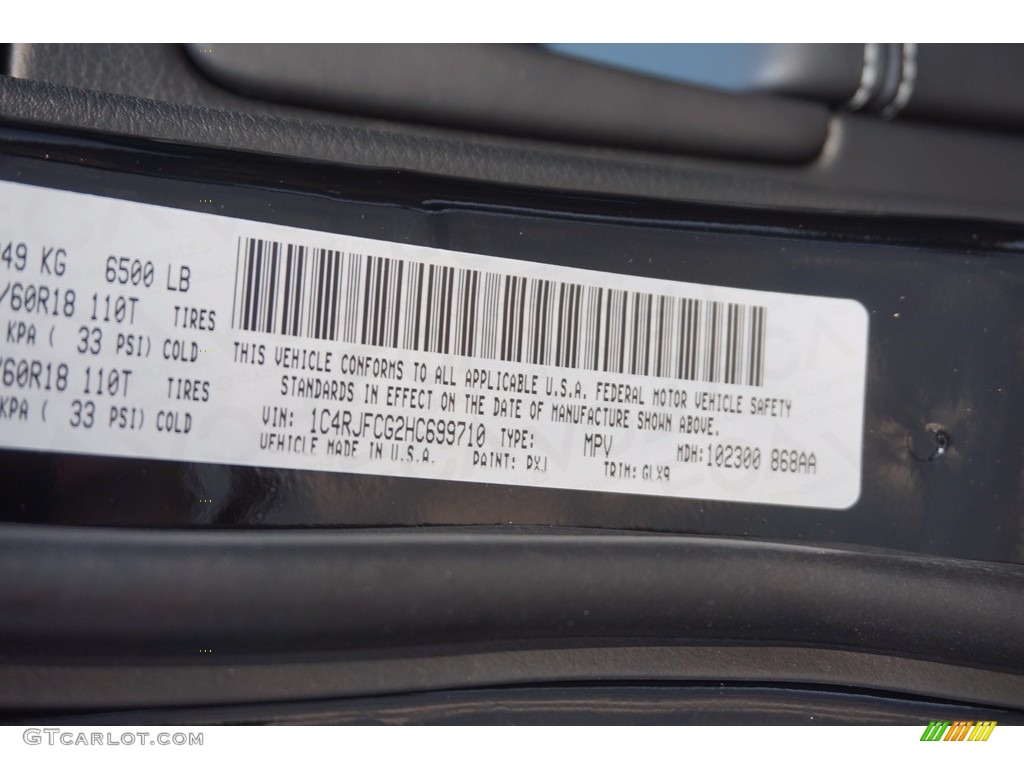 2017 Grand Cherokee Overland 4x4 - Diamond Black Crystal Pearl / Black photo #10