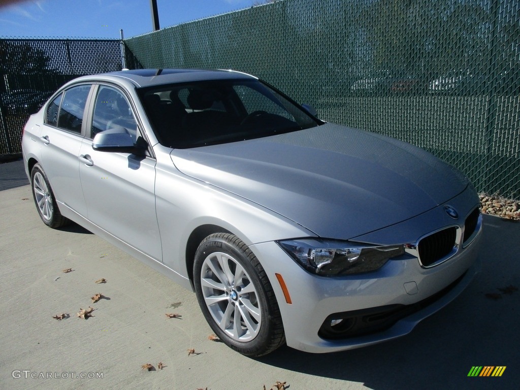 2017 3 Series 320i xDrive Sedan - Glacier Silver Metallic / Black photo #5