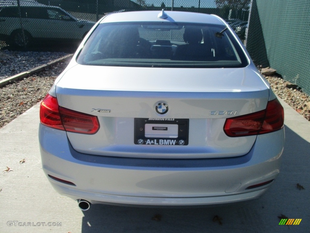 2017 3 Series 320i xDrive Sedan - Glacier Silver Metallic / Black photo #8