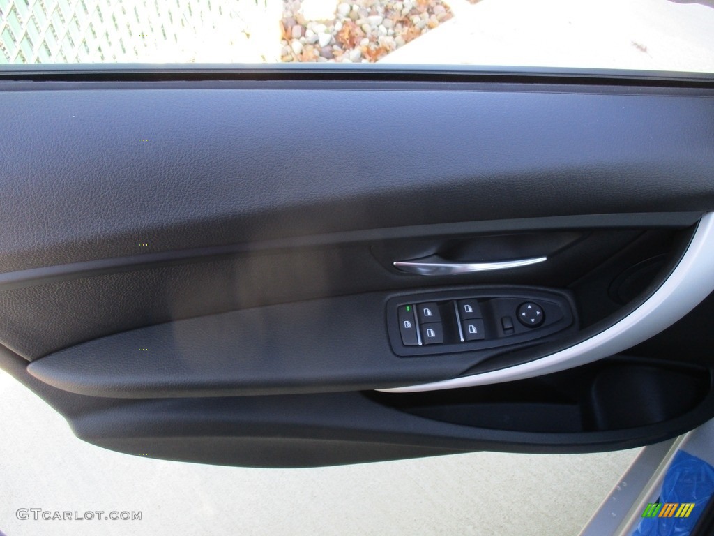 2017 3 Series 320i xDrive Sedan - Glacier Silver Metallic / Black photo #10