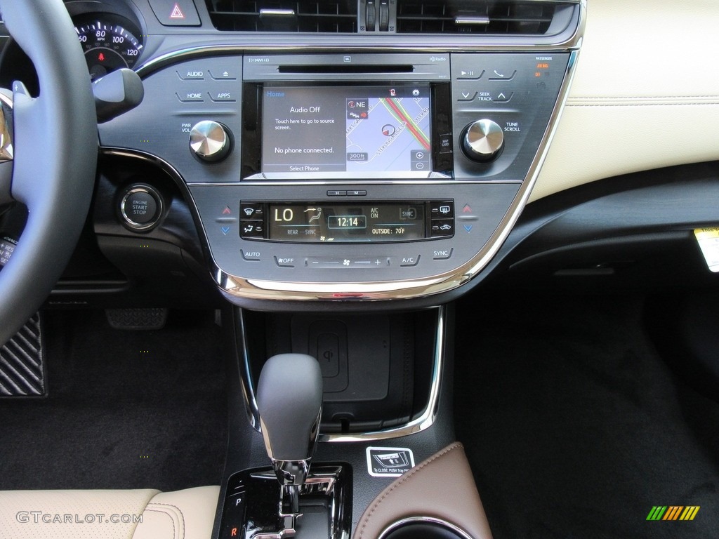 2017 Toyota Avalon Limited Controls Photo #116924534