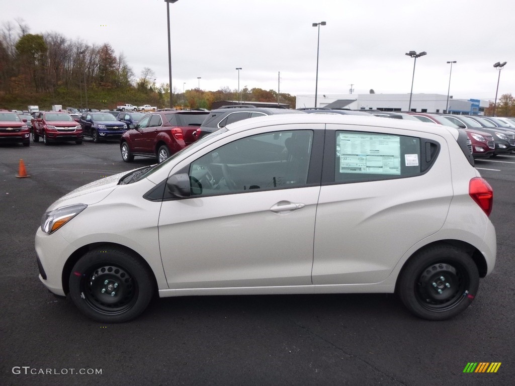 Toasted Marshmallow Metallic 2017 Chevrolet Spark LS Exterior Photo #116926637