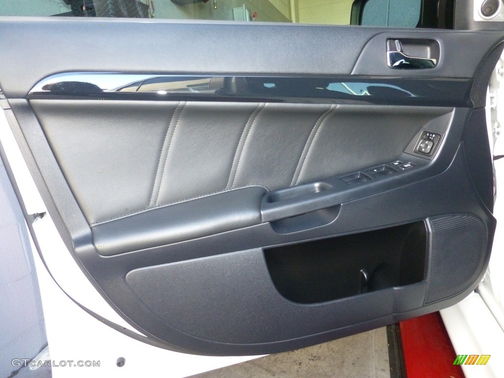 2015 Mitsubishi Lancer Evolution GSR Door Panel Photos