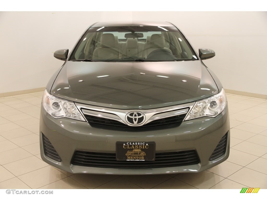 2014 Camry LE - Cypress Pearl / Ivory photo #2