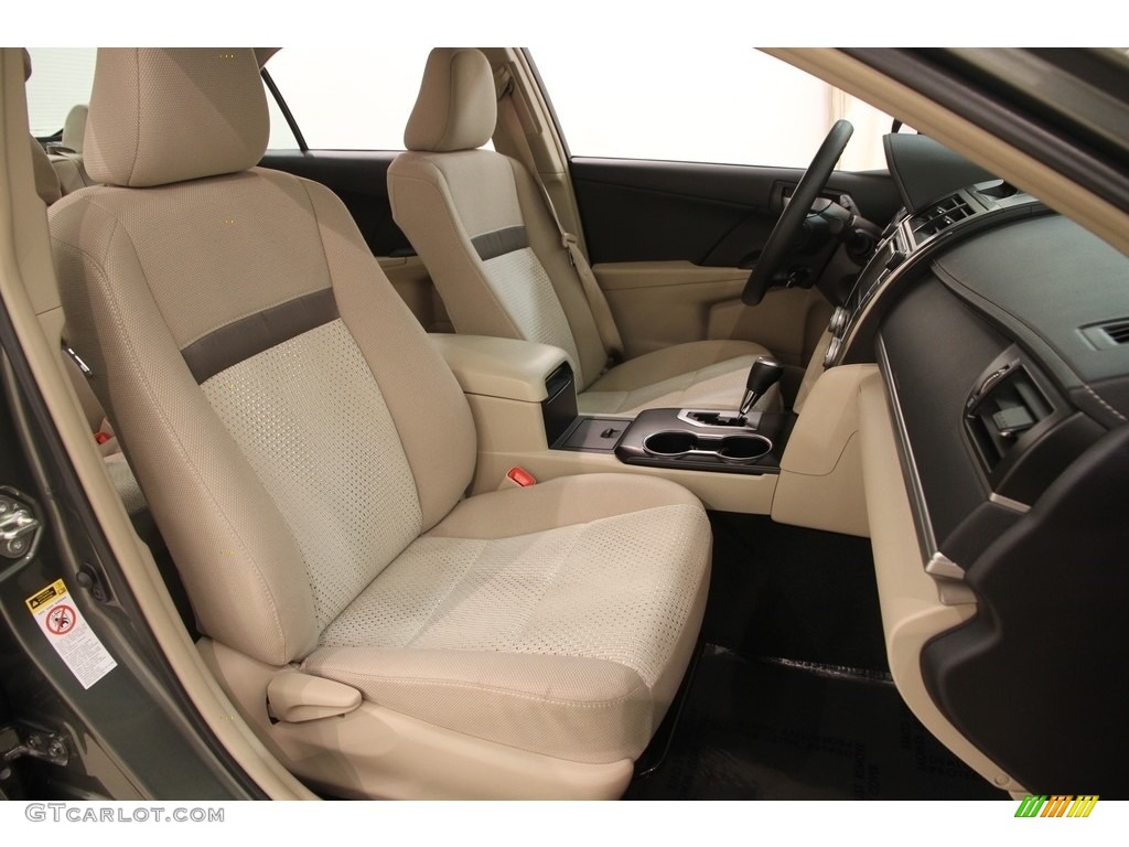 2014 Camry LE - Cypress Pearl / Ivory photo #13