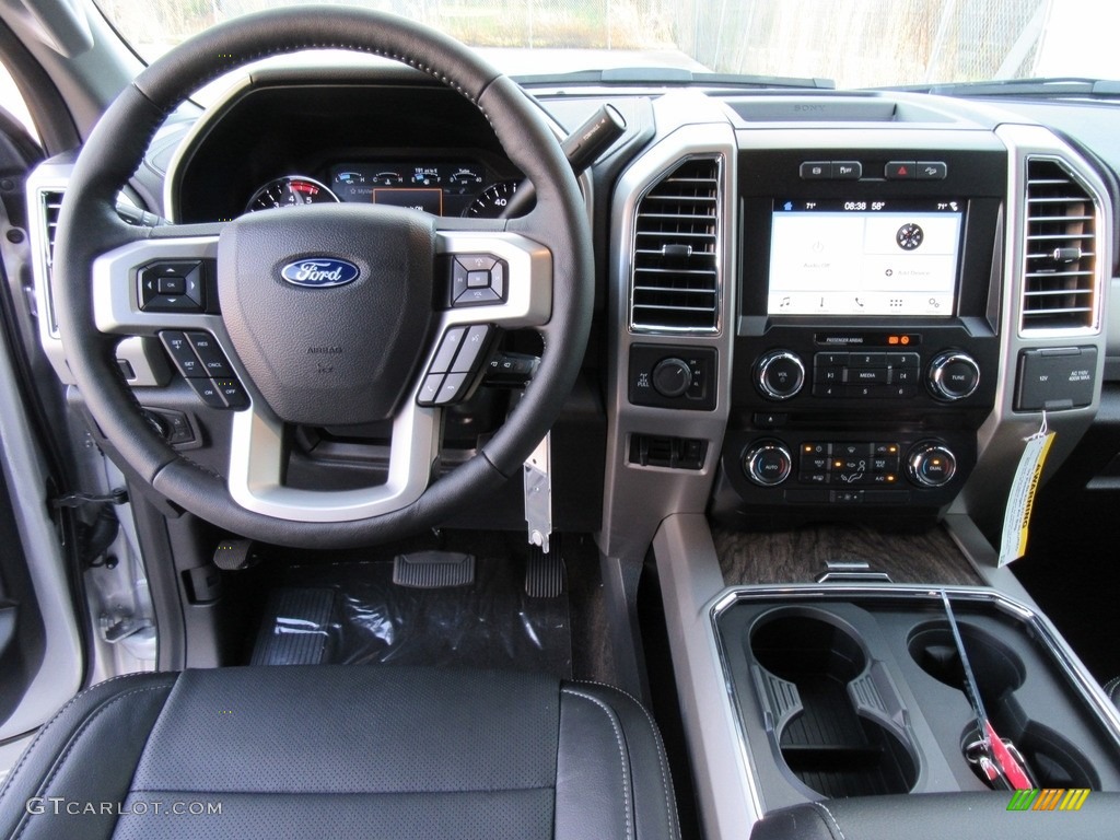 2017 Ford F250 Super Duty Lariat Crew Cab 4x4 Black Dashboard Photo #116929247