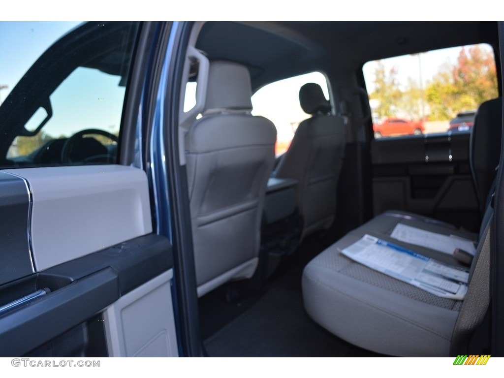 2016 F150 XLT SuperCrew - Blue Jeans / Medium Earth Gray photo #10