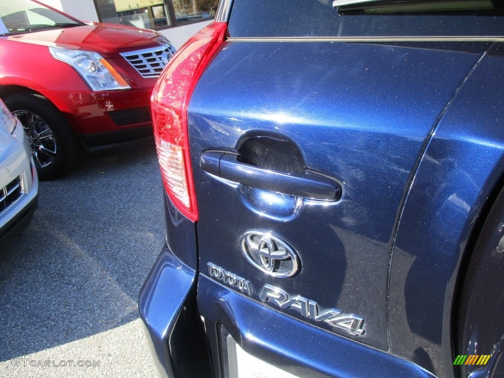 2007 RAV4 Limited 4WD - Nautical Blue Metallic / Taupe photo #32
