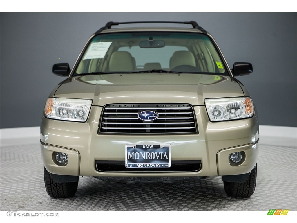 2008 Forester 2.5 X - Topaz Gold Metallic / Anthracite Black photo #2