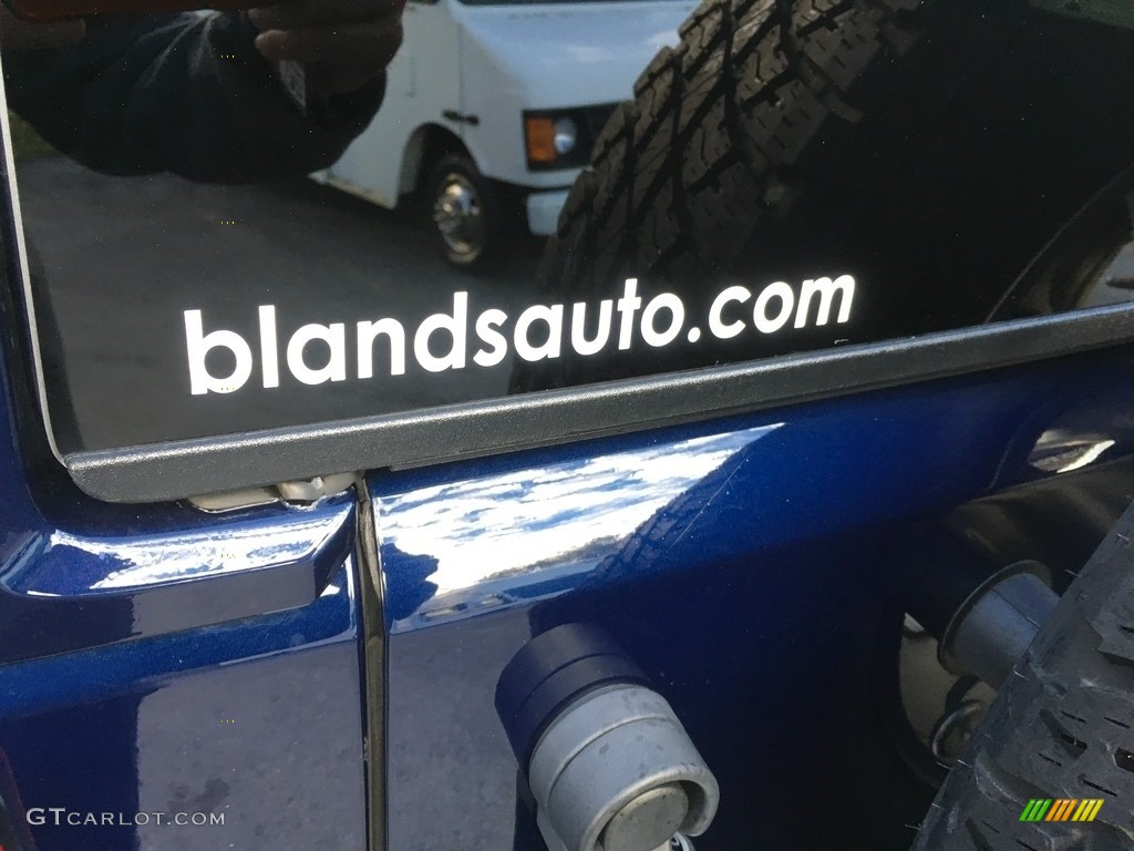 2013 Wrangler Unlimited Sahara 4x4 - True Blue Pearl / Black/Dark Saddle photo #9