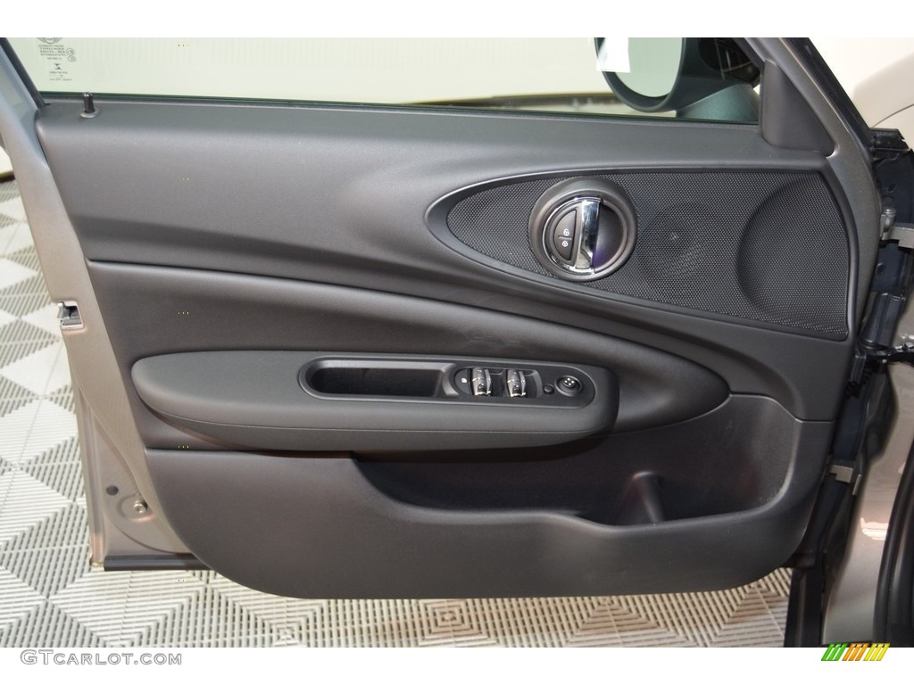 2017 Mini Clubman Cooper ALL4 Door Panel Photos