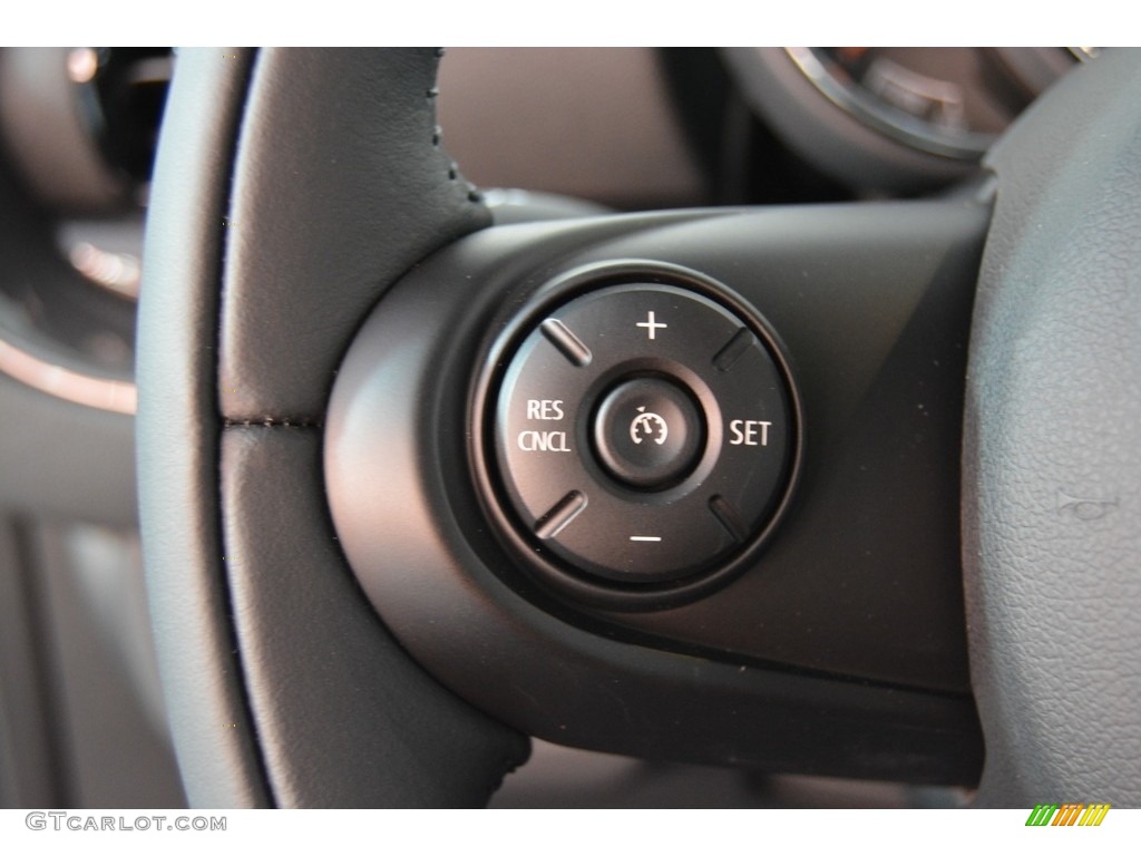 2017 Mini Clubman Cooper ALL4 Controls Photo #116951014