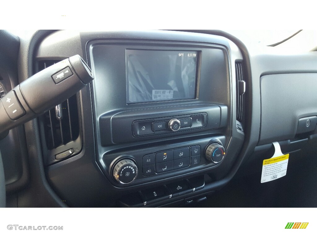 2017 Silverado 1500 Custom Double Cab 4x4 - Silver Ice Metallic / Dark Ash/Jet Black photo #10