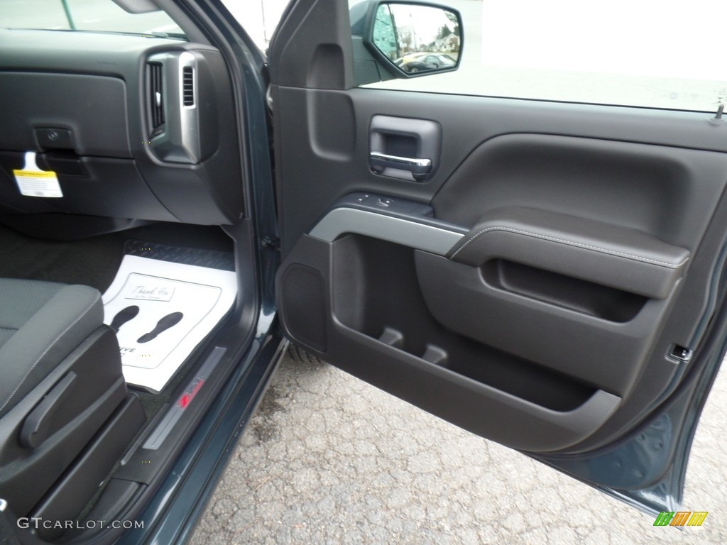 2017 Chevrolet Silverado 1500 LT Double Cab 4x4 Jet Black Door Panel Photo #116960128