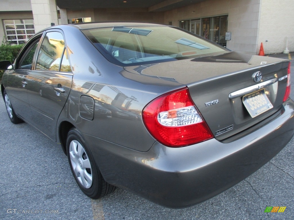 2003 Camry LE - Aspen Green Pearl / Stone photo #4