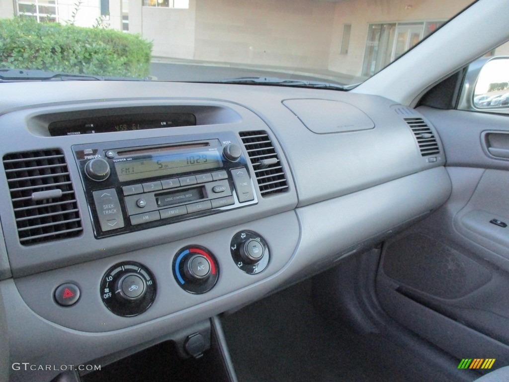 2003 Camry LE - Aspen Green Pearl / Stone photo #15