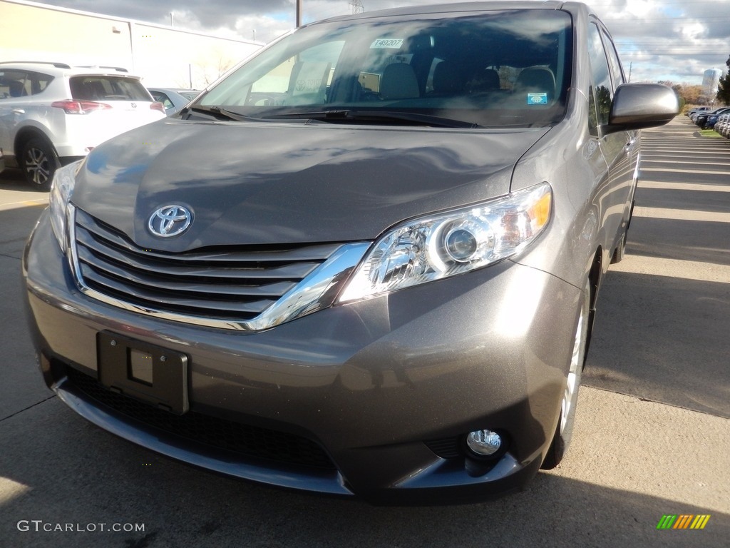 2017 Sienna XLE - Predawn Gray Mica / Ash photo #1