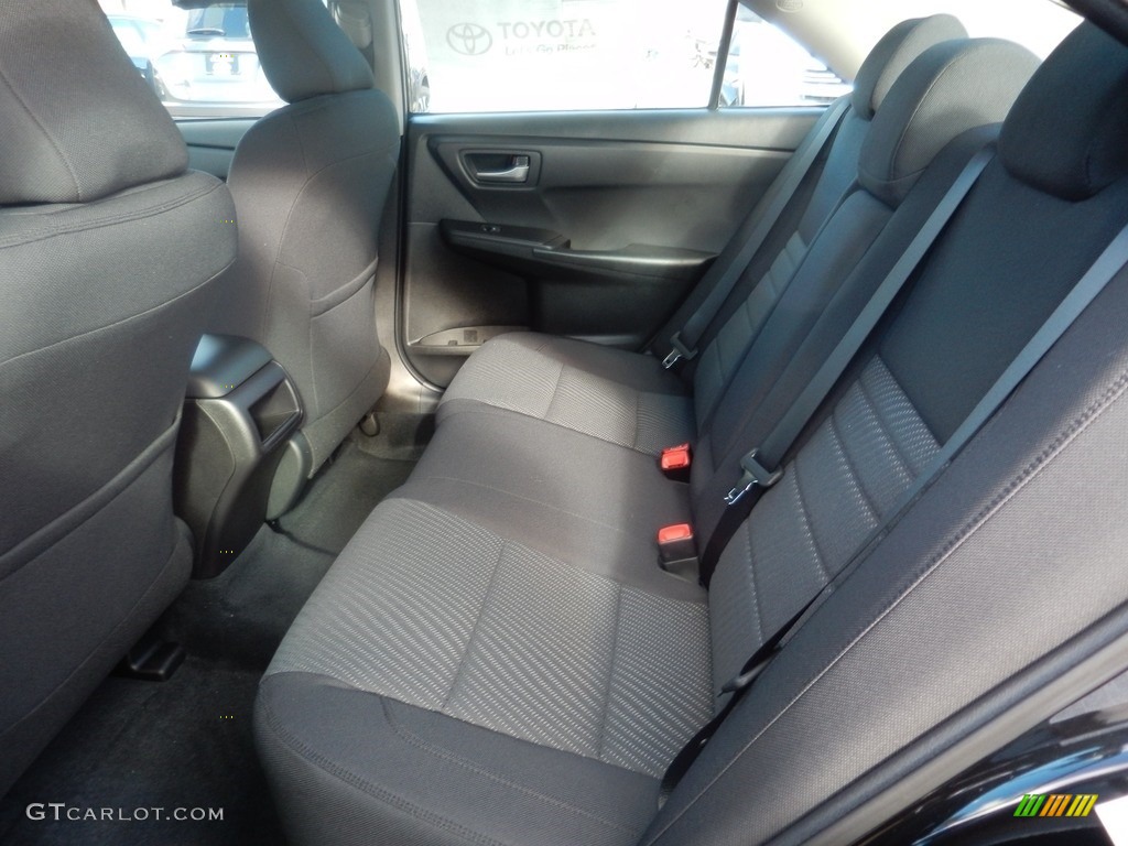 2017 Camry LE - Midnight Black Metallic / Black photo #5