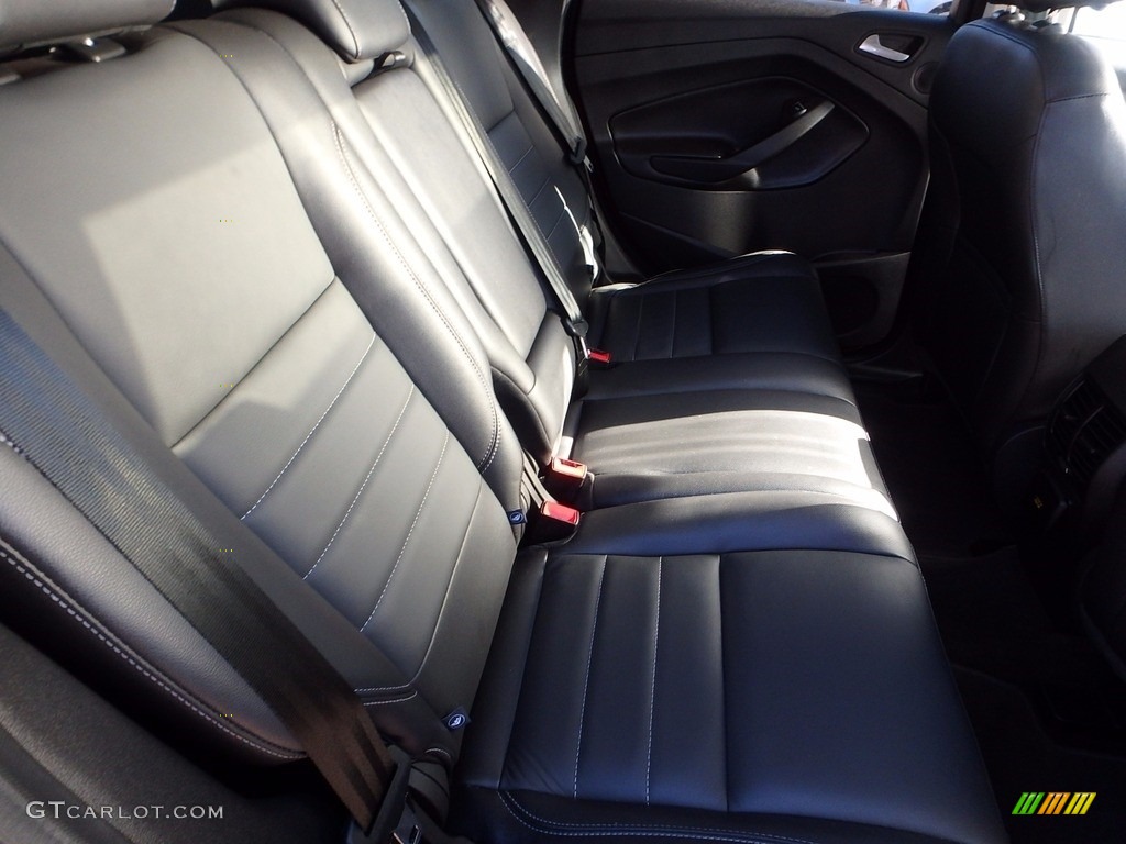 2016 Escape Titanium 4WD - Ruby Red Metallic / Charcoal Black photo #15