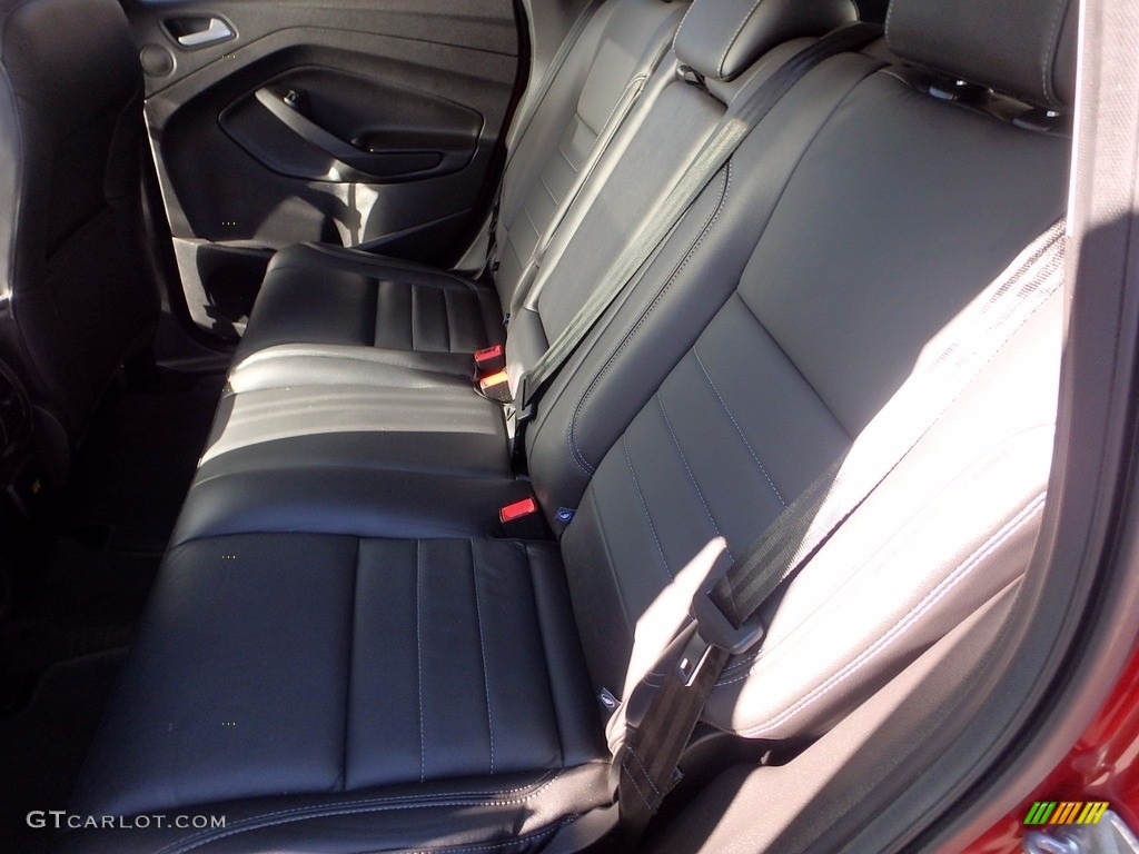 2016 Escape Titanium 4WD - Ruby Red Metallic / Charcoal Black photo #17