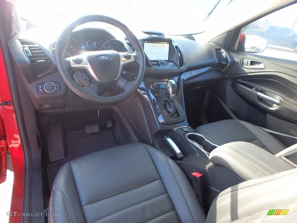 2016 Escape Titanium 4WD - Ruby Red Metallic / Charcoal Black photo #18