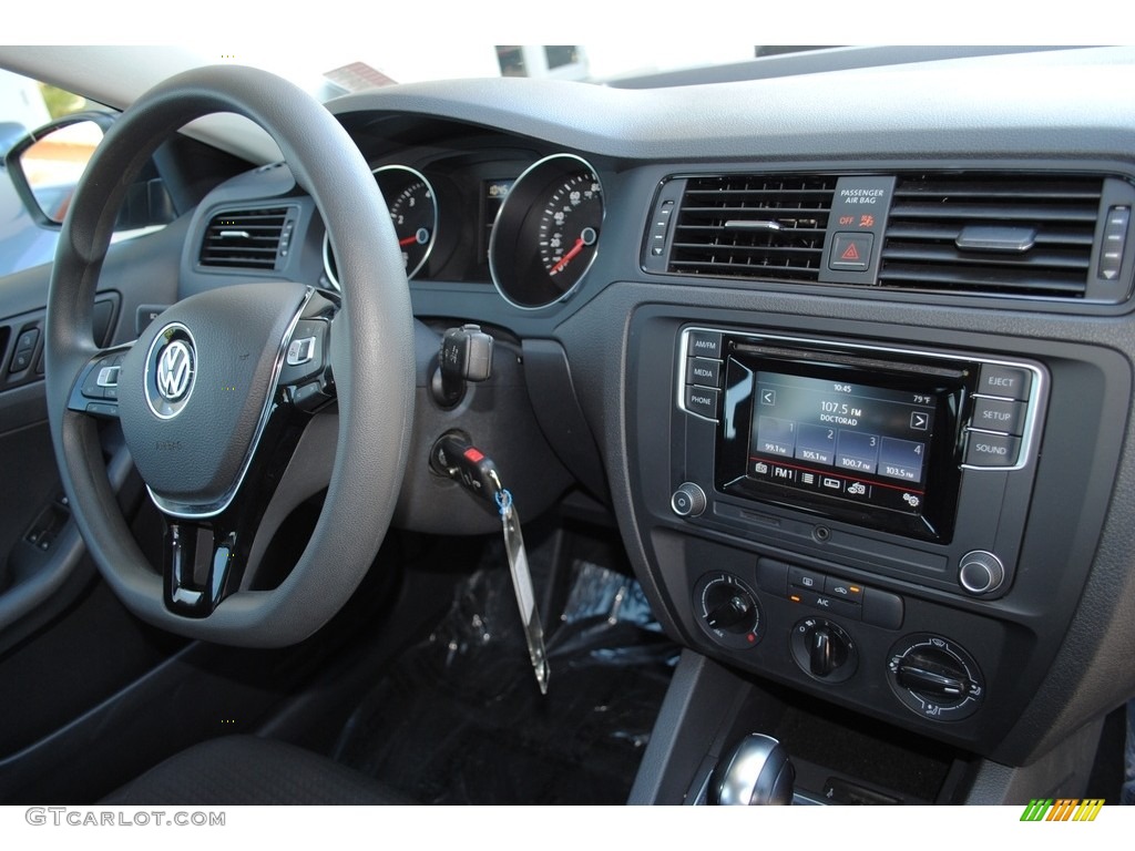 2016 Volkswagen Jetta S Controls Photo #116967724