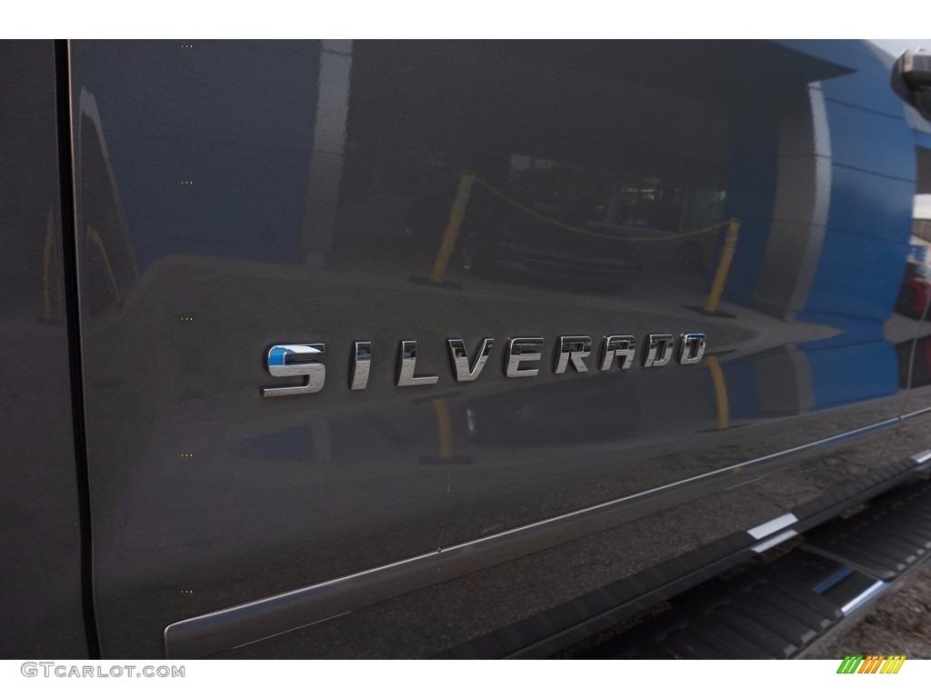 2017 Chevrolet Silverado 1500 LT Crew Cab Marks and Logos Photo #116971153