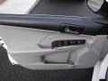 Super White - Camry XLE Photo No. 16