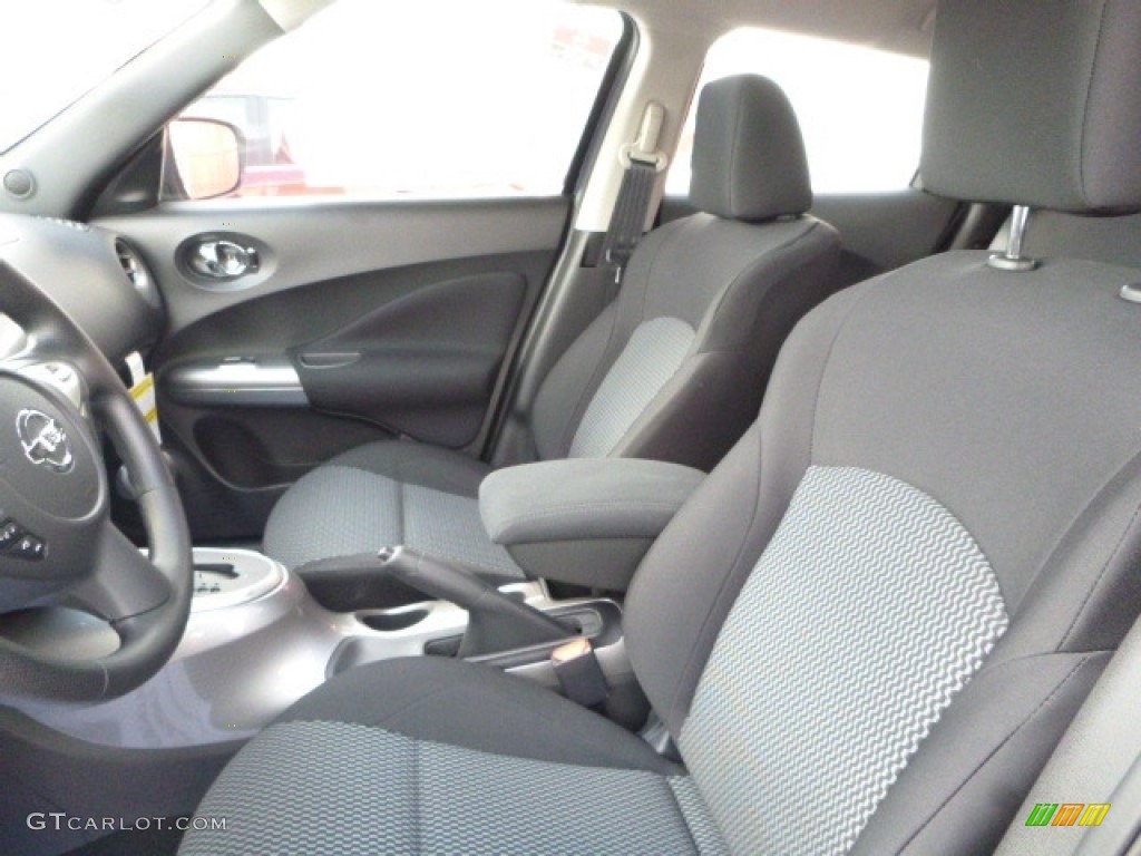 2017 Nissan Juke S AWD Interior Color Photos