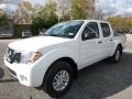 Glacier White 2017 Nissan Frontier SV Crew Cab 4x4 Exterior