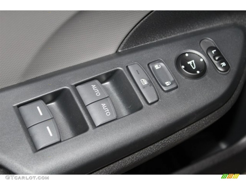 2017 Honda Civic LX Sedan Controls Photo #116976490
