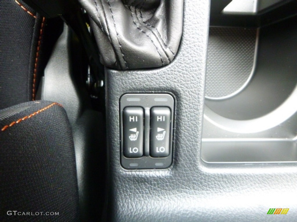 2017 Subaru Crosstrek 2.0i Premium Controls Photo #116977159