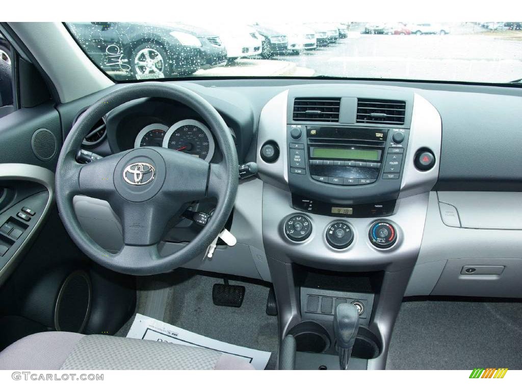 2007 RAV4 I4 - Classic Silver Metallic / Ash Gray photo #21